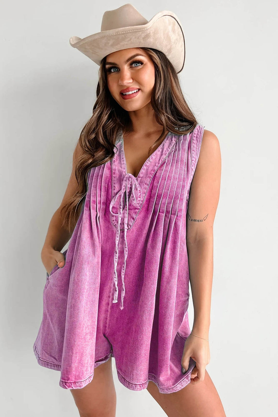 Abbey™ | Light Denim Romper with Tie Closure - Luxurise Fashion - 